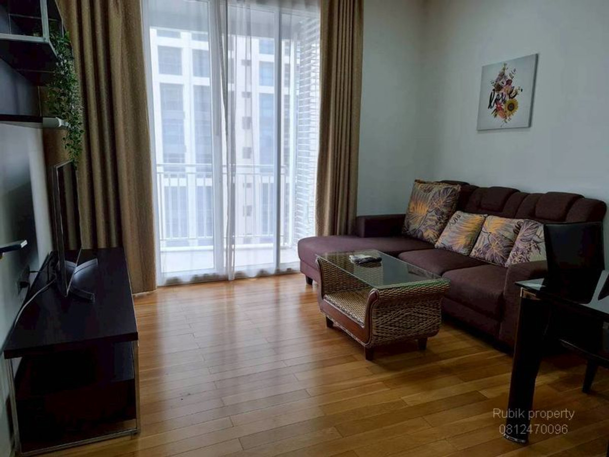 For RentCondoSukhumvit, Asoke, Thonglor : 🏢 For rent 39 by Sansiri — luxury condo in the heart of Phrom Phong RB1726, best location! Next to The EmQuartier department store, just a few steps to BTS Phrom Phong.