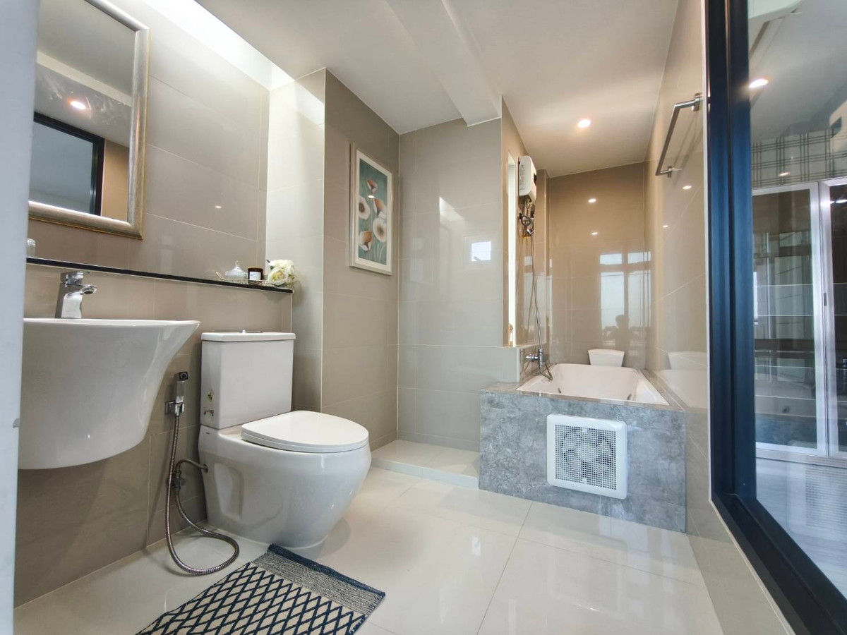 ให้เช่าคอนโดแจ้งวัฒนะ เมืองทอง : ปล่อยเช่า The Lake Condominium   วิวทะเลสาบสุดอลังการสวยที่สุดในโครงการ