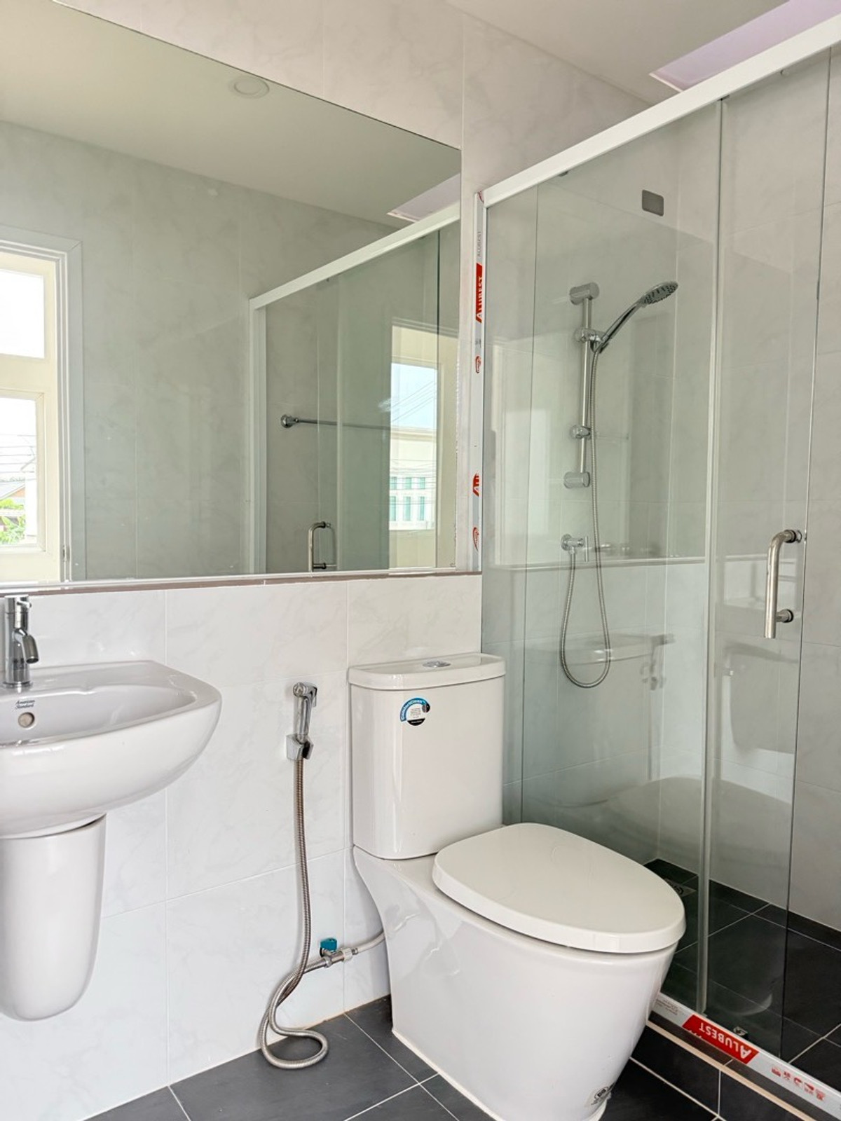 ขายทาวน์โฮมมีนบุรี-ร่มเกล้า : ทาวน์โฮมใหม่ 2 ชั้น แปลงมุมที่ดินใหญ่ โครงการ Casa City รามคำแหง-มิสทีน 
ทำเลดี 5 นาที ถึง MRT สายสีส้ม 