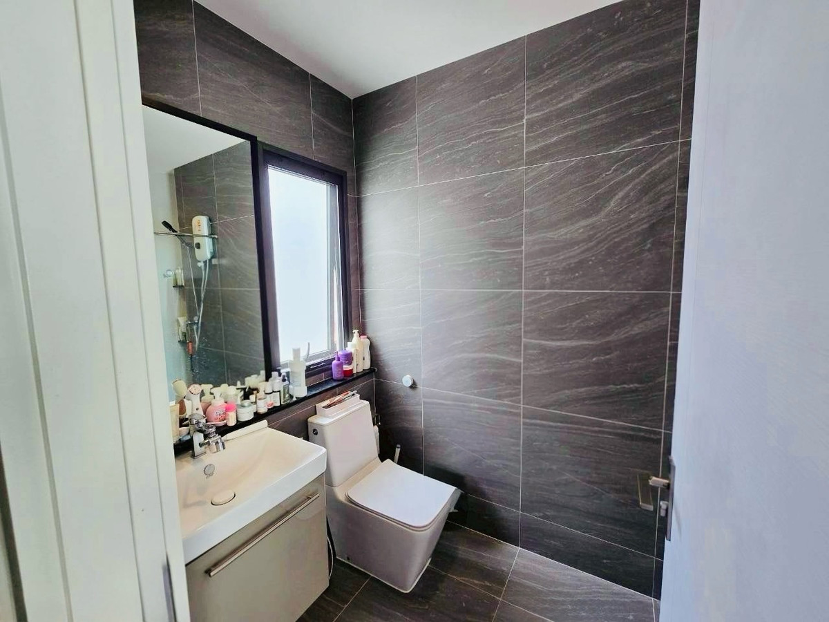 For SaleHouseNawamin, Ramindra : Luxury house, fully furnished, next to toll