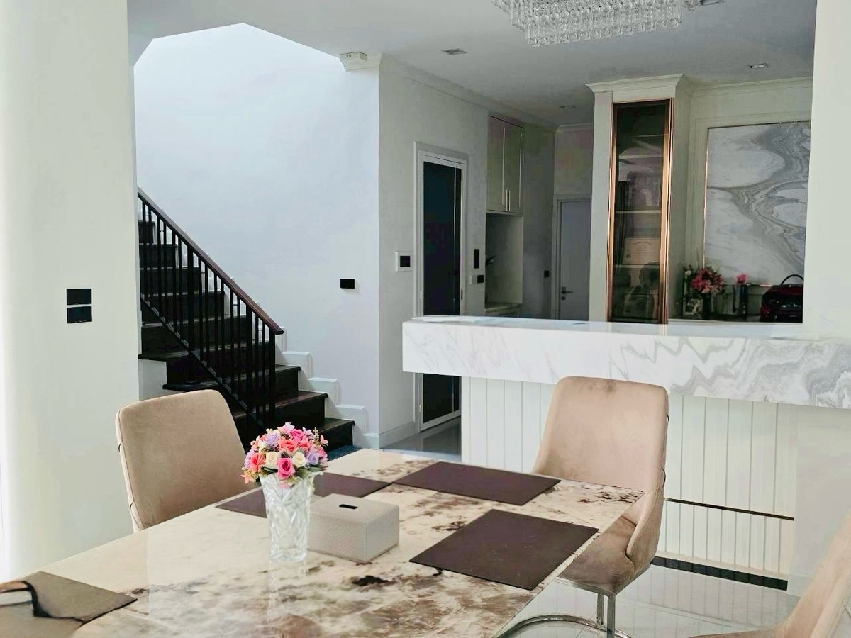 For SaleHouseNawamin, Ramindra : Luxury house, fully furnished, next to toll