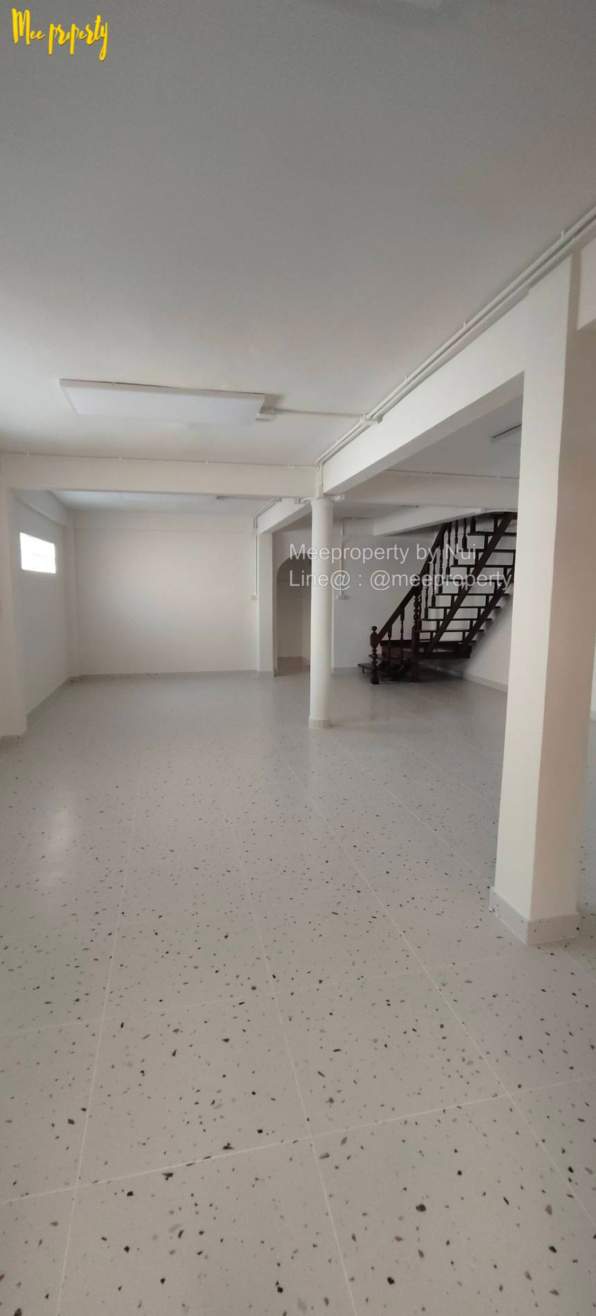 ขายทาวน์โฮมพระราม 2 บางขุนเทียน : ขายด่วน! ทาวน์โฮม 3 ชั้น แปลงมุม รีโนเวทใหม่ ใกล้ปากซอยพระราม 2 ซอย 27 เพียง 170 เมตร (1 นาที)  ห้ามพลาด! ทาวน์โฮมทำเลดี รีโนเวทใหม่พร้อมอยู่!  ME-248 