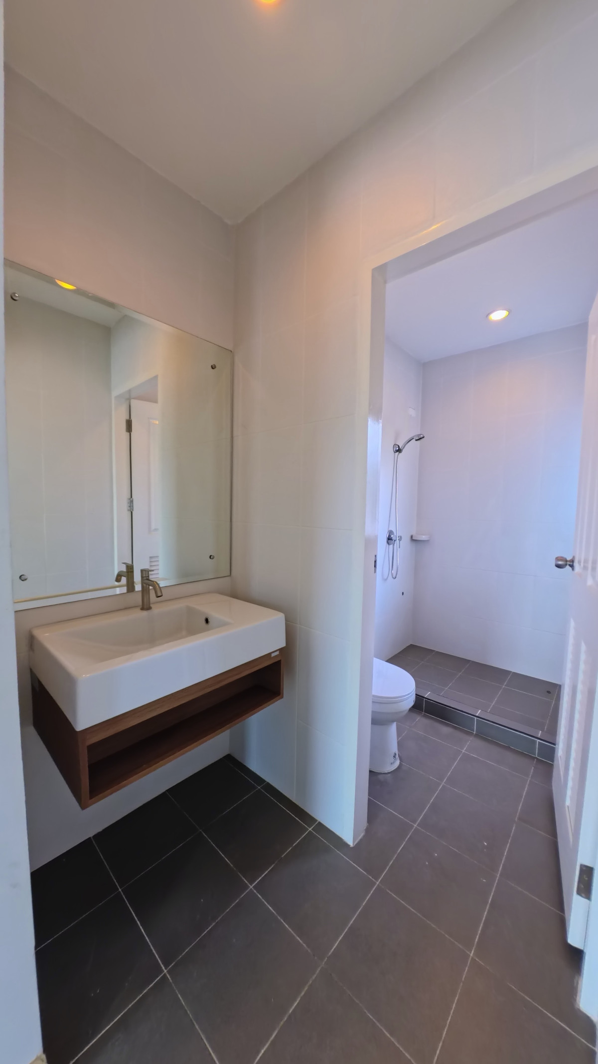 ขายบ้านพระราม 5 ราชพฤกษ์ บางกรวย : บ้านมือหนึ่ง …. ราคามือสอง ทำเลติดถนนราชพฤกษ์