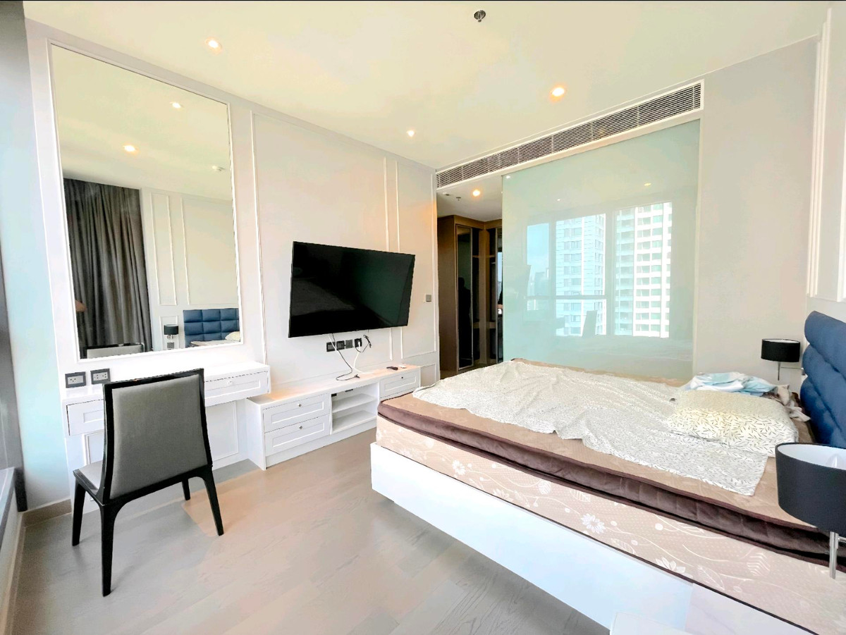 ขายคอนโดพระราม 9 เพชรบุรีตัดใหม่ RCA : (For Sale at Loss🔥) 📍The Esse at Singha Complex | High-Floor 2BR 77sqm | Only 19.99 MB (🔥 257k THB/sq.m. 🔥)