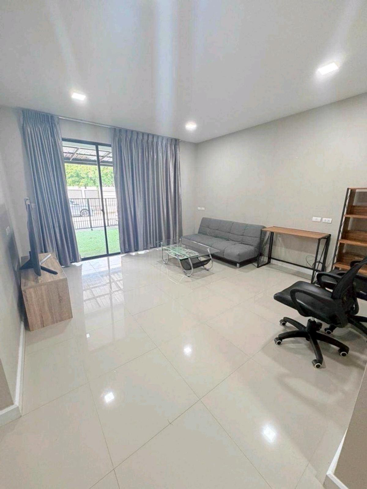 ให้เช่าทาวน์โฮมนวมินทร์ รามอินทรา : ให้เช่า Townhome พาทิโอวัชรพล-รามอินทรา 🌟🌈⚡️聯排別墅出租：Patio Watcharapol-Ramindra