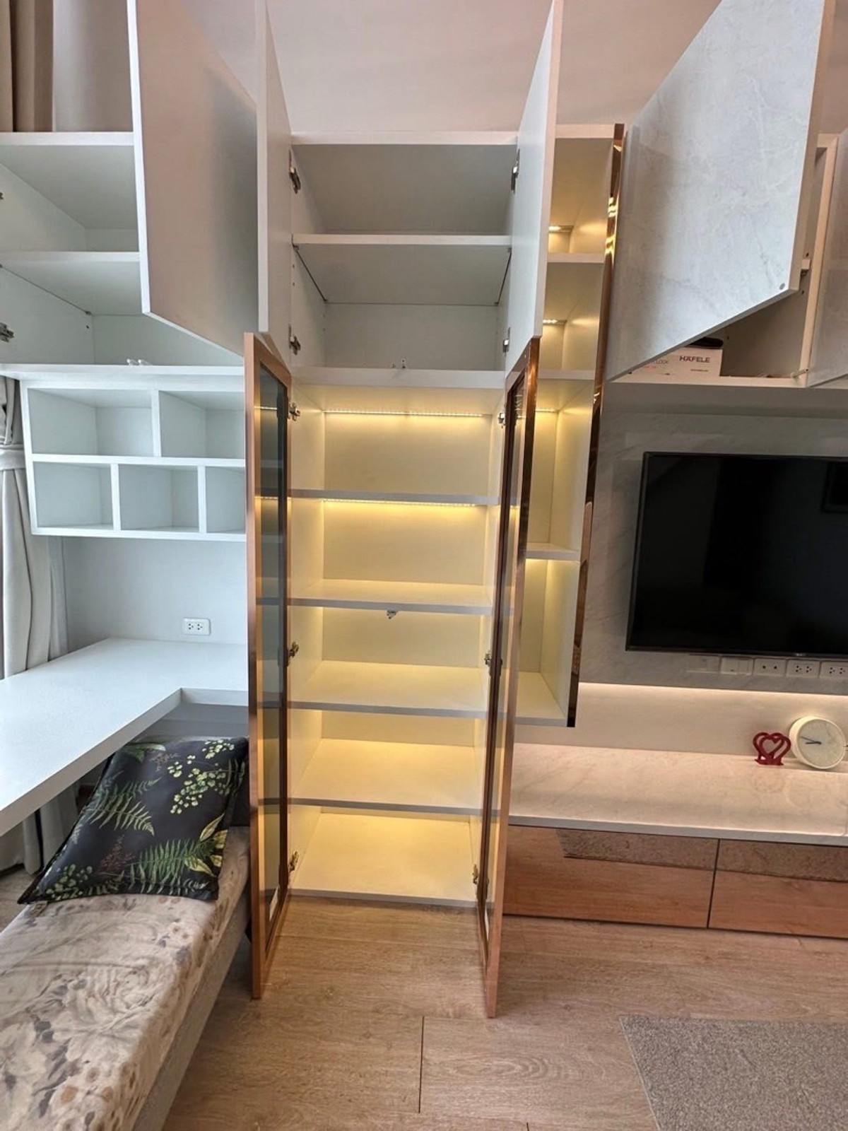 For RentCondoRama9, Petchburi, RCA : For rent IDEO NEW RAMA 9