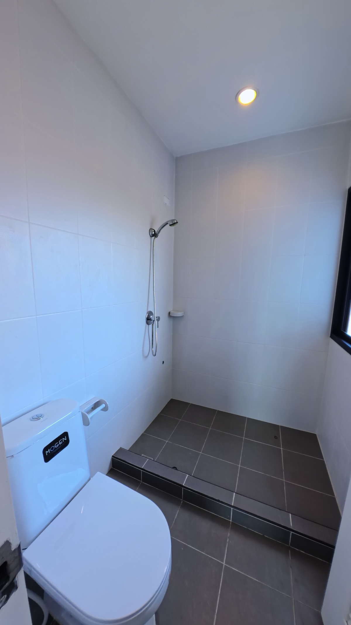 ขายบ้านพระราม 5 ราชพฤกษ์ บางกรวย : บ้านมือหนึ่ง …. ราคามือสอง ทำเลติดถนนราชพฤกษ์