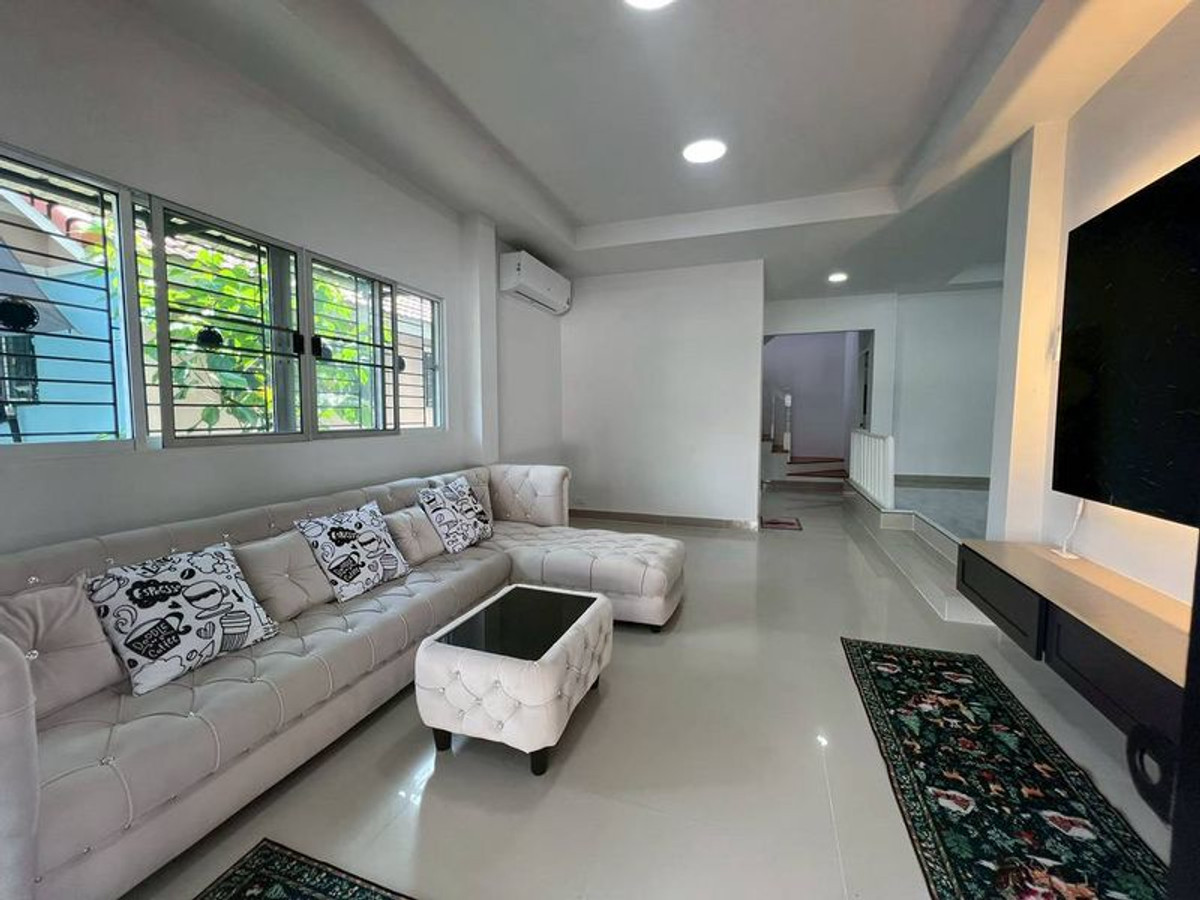 For SaleHousePathum Thani,Rangsit, Thammasat : Single house for sale Vista Ville Village 3, Lam Luk Ka-Khlong 8, area 69 square meters, 4 bedrooms, Lam Luk Ka Subdistrict, Lam Luk Ka District, Pathum Thani Province.