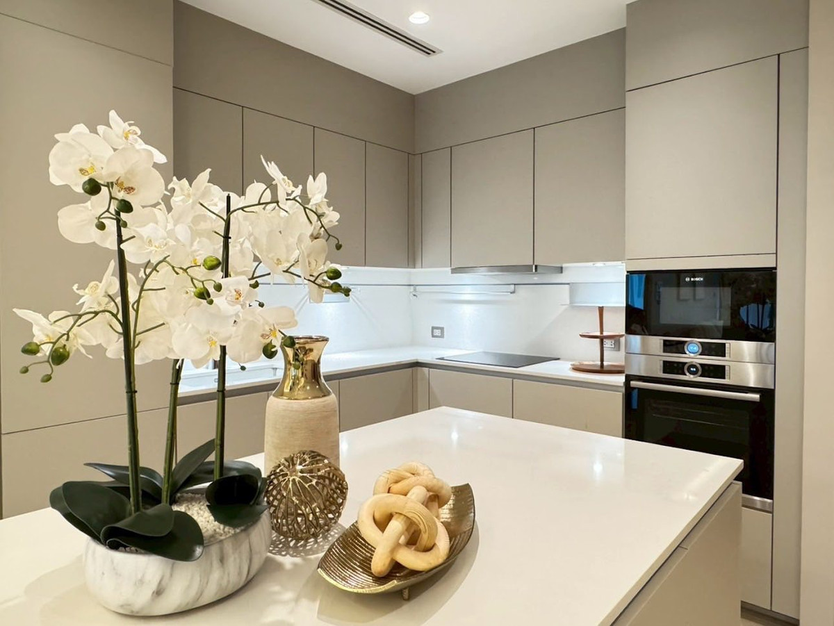 ขายคอนโดวิทยุ ชิดลม หลังสวน : 👑 ที่สุดแห่งการใช้ชีวิตระดับเวิลด์คลาส! ปล่อยเช่า/ขาย The Residences at Sindhorn Kempinski (2 นอน 144 ตร.ม.) ✨