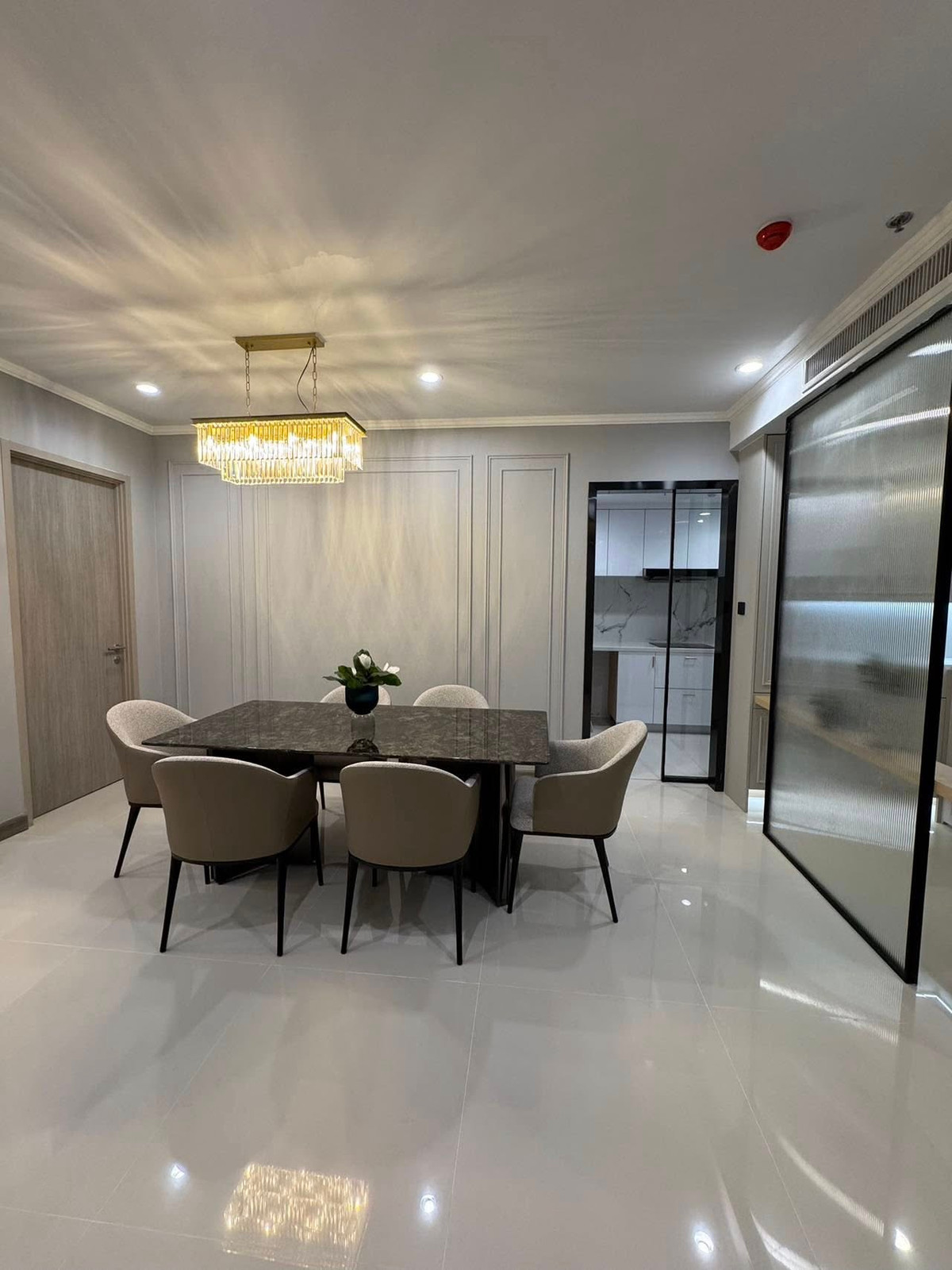 ให้เช่าคอนโดสุขุมวิท อโศก ทองหล่อ : PFD-08071 ให้เช่า Supalai Oriental สุขุมวิท 39 3 นอน ไซส์ใหญ่อลังการ 140 ตรม. ใกล้ BTS พร้อมพงษ์