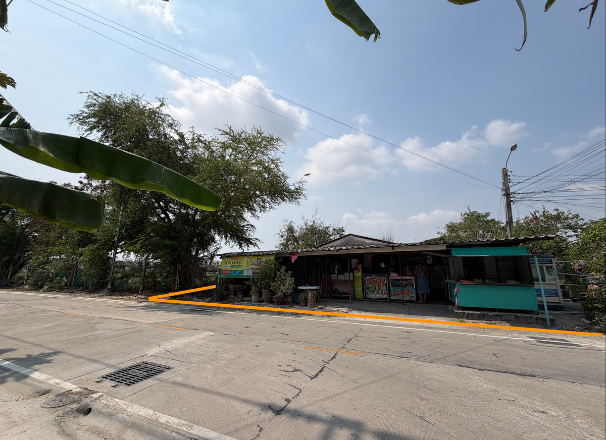 For SaleLandSamut Prakan,Samrong : Empty land for sale with buildings High potential location, Bangna Trat Road, KM.16.5