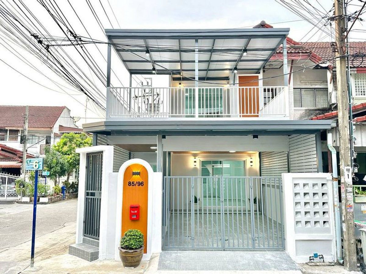 For SaleTownhomeNonthaburi, Bang Yai, Bangbuathong : 2-story townhouse for sale, Baan Ubon Chat 2, Soi 6, corner house, Sai Ma zone, area 28.4 square wah, 3 bedrooms, Soi Bang Rak Noi 15, Bang Rak Noi Subdistrict. Mueang Nonthaburi District Nonthaburi Province
