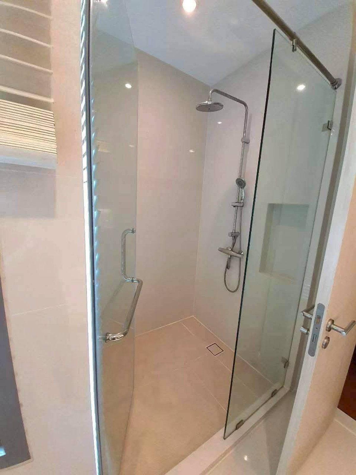 ให้เช่าคอนโดสุขุมวิท อโศก ทองหล่อ : ✅ BRG111 ✅ Line : @p2nproperty