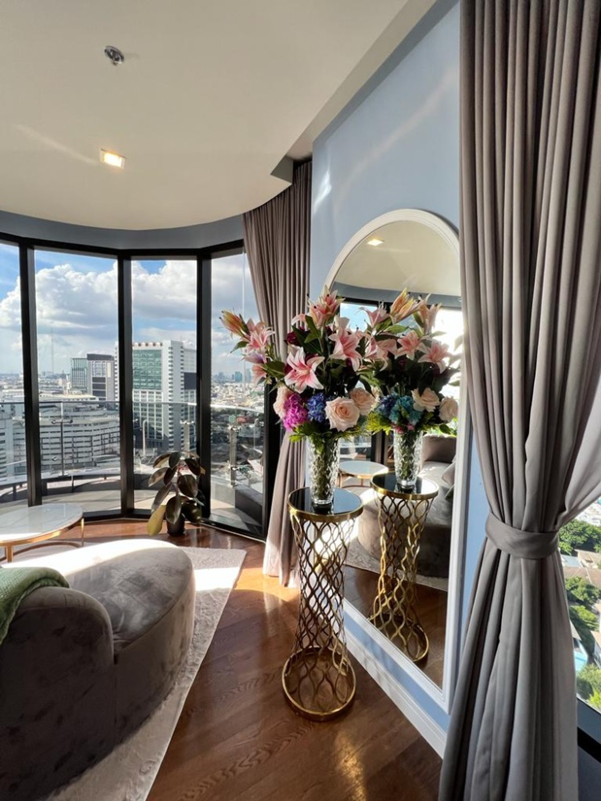 For SaleCondoAri,Anusaowaree : Ideo Q Victory【𝐒𝐄𝐋𝐋 & 𝐑𝐄𝐍𝐓】🔥Luxury condo in minimalist modern style, near Victory Monument🔥 Contact Line ID: @hacondo