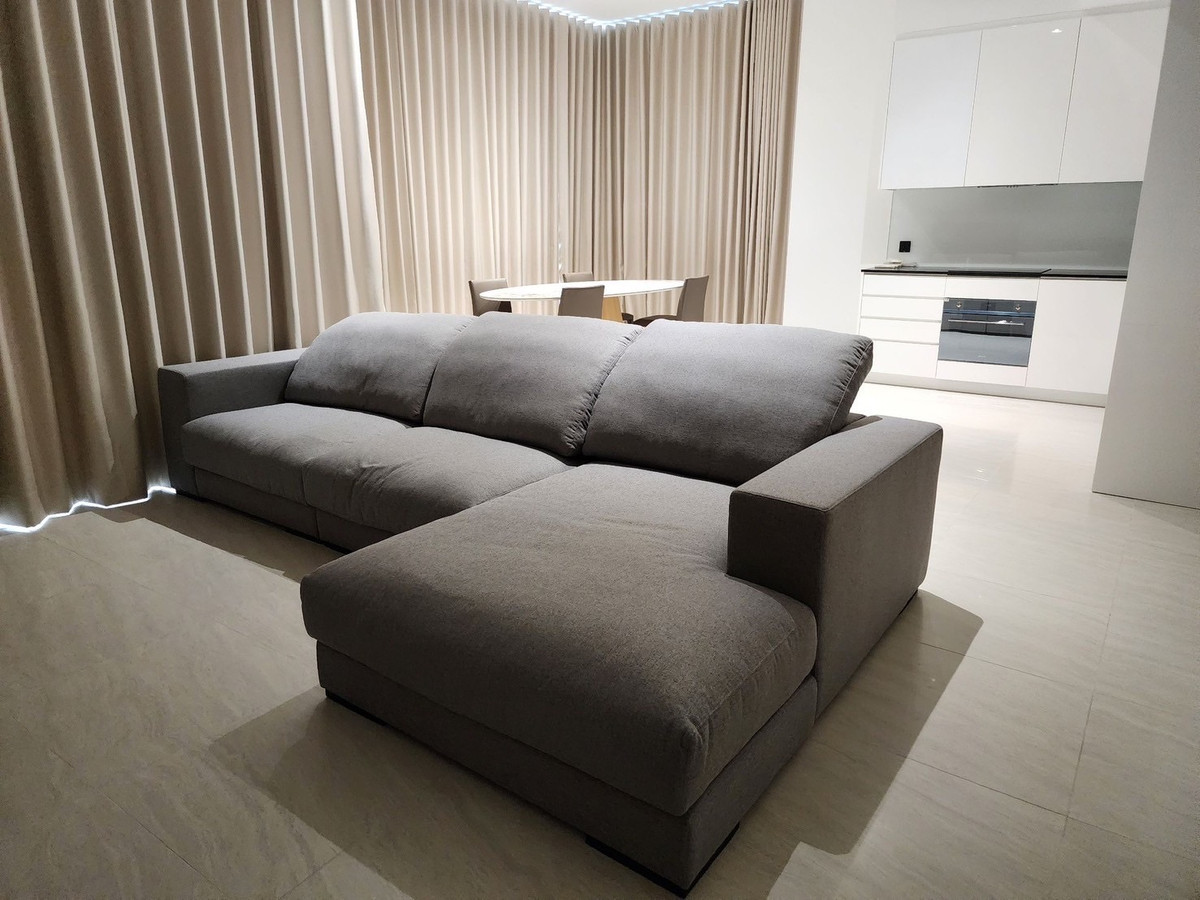 คอนโดสาทร นราธิวาส : Tait 12: 2bed 2.5bath 104.98 sqm. 32,500,000 Am: 0656199198 High floor Corner unit nice open view