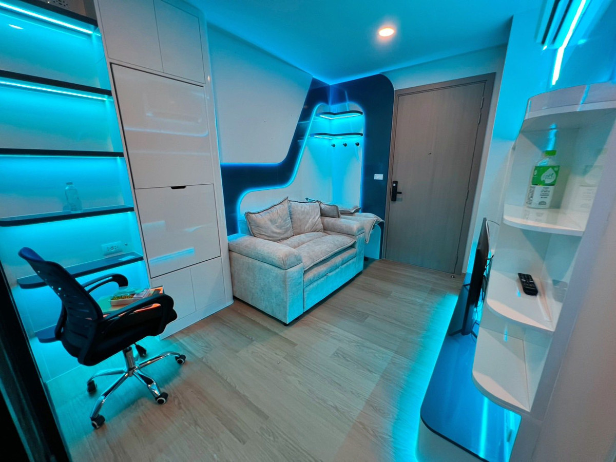 For RentCondoPinklao, Charansanitwong : ⭐️ Origin Play Bangkhunnon Triple Station ⭐️ Room size 28.33 sq m. Build in the whole room with complete electrical appliances.