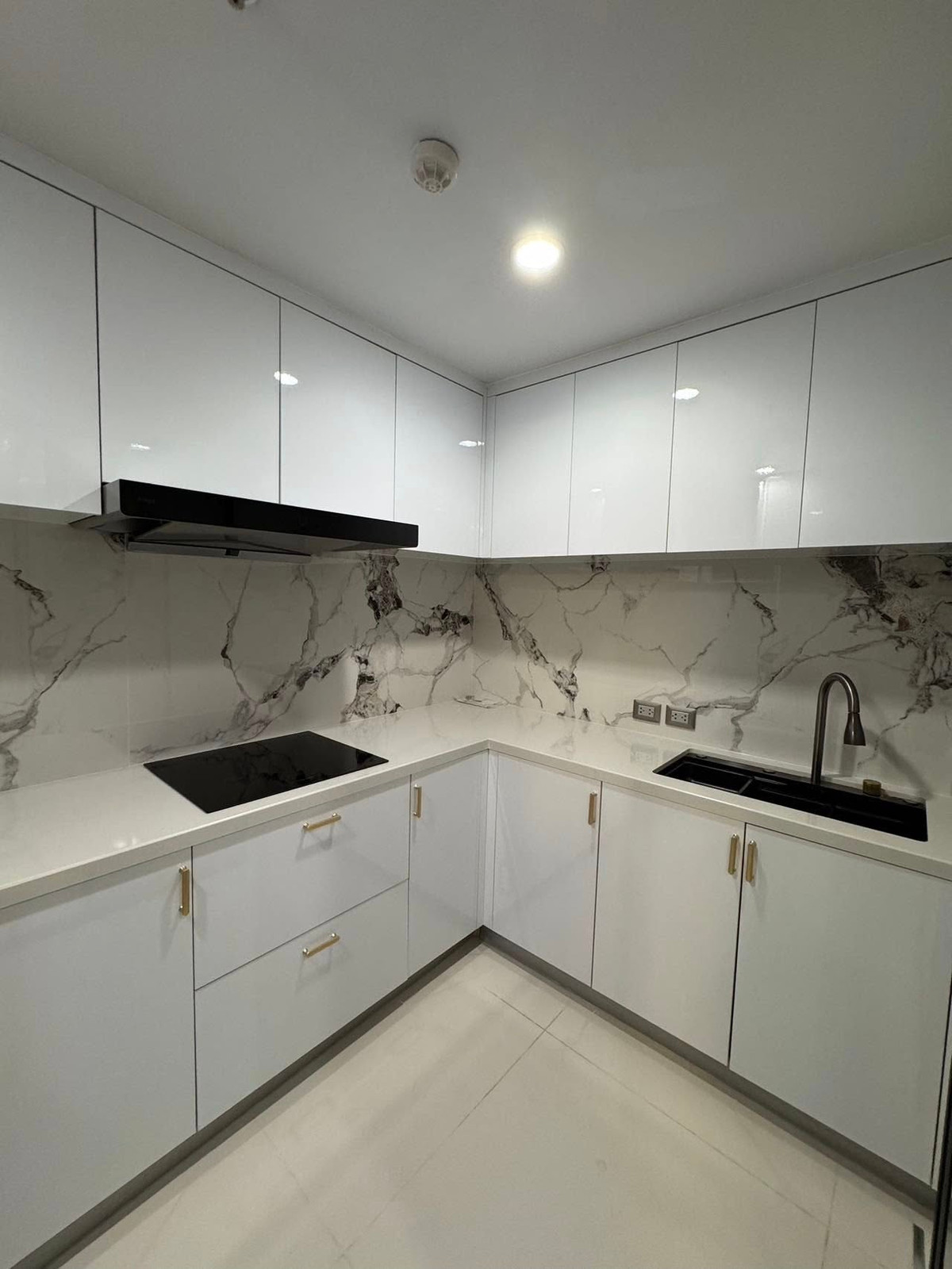 ให้เช่าคอนโดสุขุมวิท อโศก ทองหล่อ : PFD-08071 ให้เช่า Supalai Oriental สุขุมวิท 39 3 นอน ไซส์ใหญ่อลังการ 140 ตรม. ใกล้ BTS พร้อมพงษ์