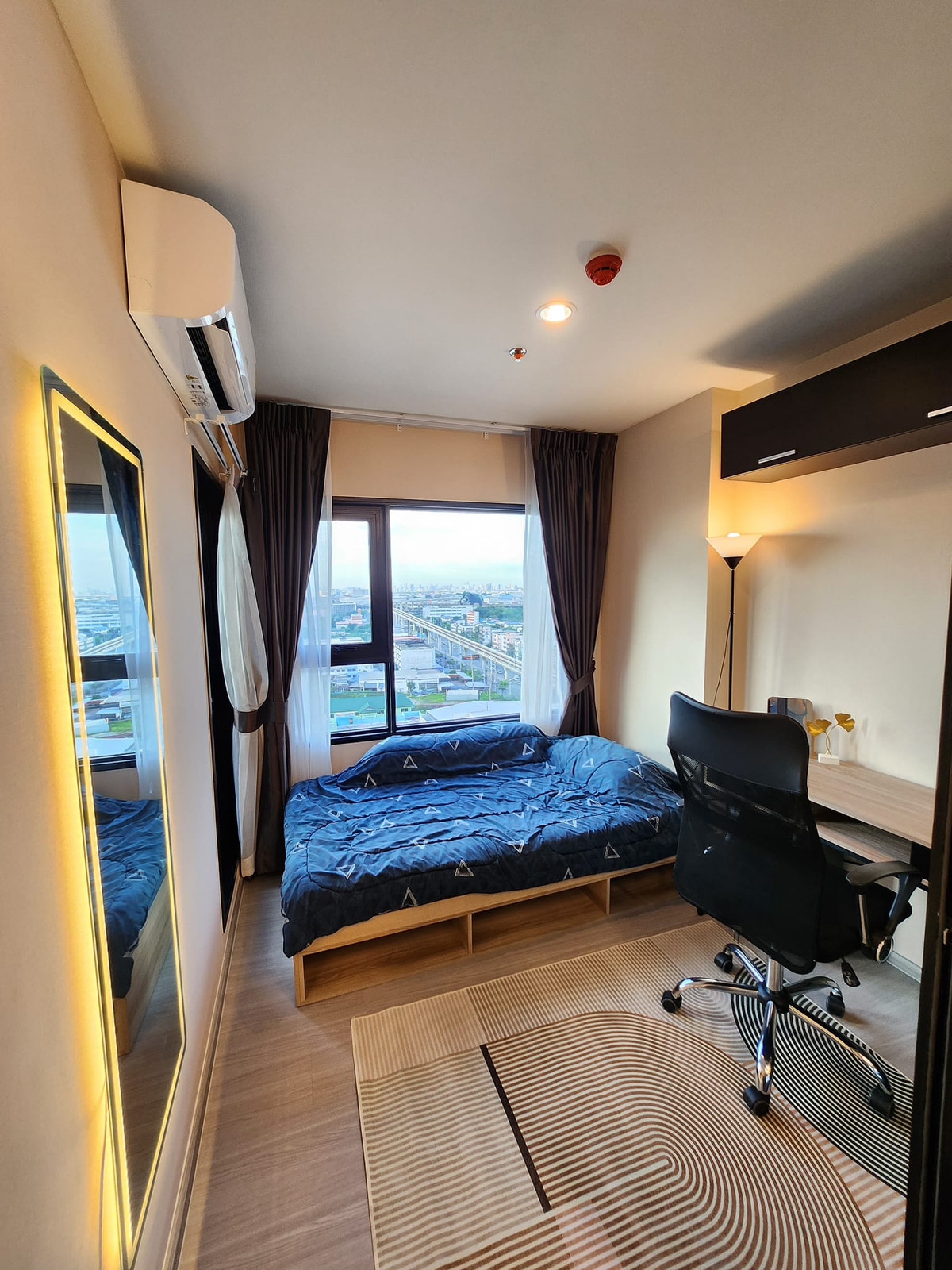 For RentCondoSamut Prakan,Samrong : PFD-08069 For rent Aspire Erawan Prime 2 bedrooms, 35 sq m., 15th floor, next to BTS Chang Erawan.