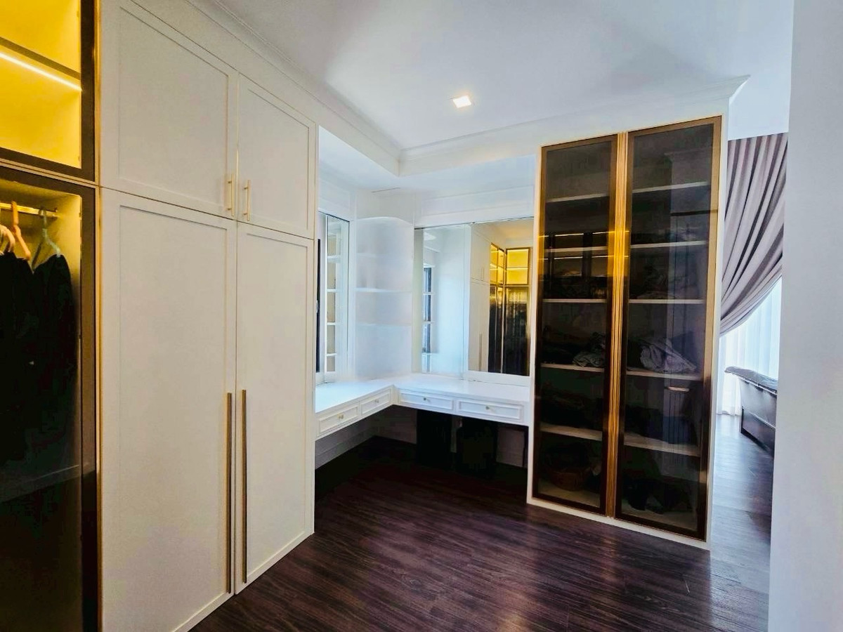 For SaleHouseNawamin, Ramindra : Luxury house, fully furnished, next to toll