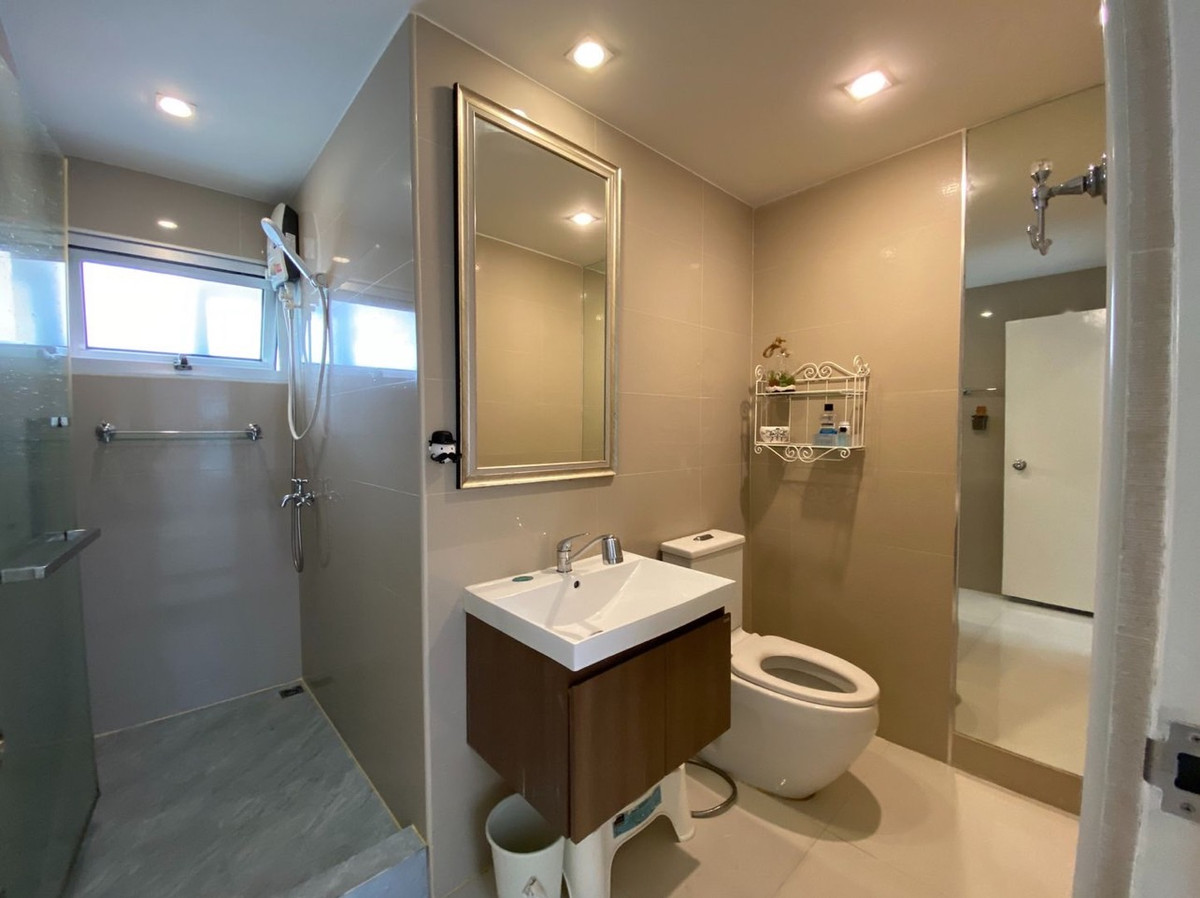 ให้เช่าคอนโดแจ้งวัฒนะ เมืองทอง : ปล่อยเช่า The Lake Condominium   วิวทะเลสาบสุดอลังการสวยที่สุดในโครงการ