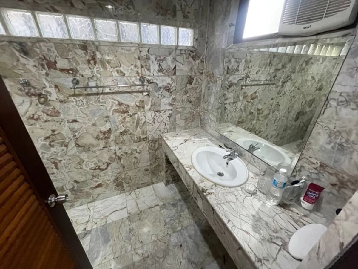 ขายทาวน์โฮมวงเวียนใหญ่ เจริญนคร : ทาวน์โฮม 4 ชั้น ขนาด 29 ตารางวา ซ.เจริญนคร 16 (ติดเสนาเฟสท์) 5 ห้องนอน แขวงคลองต้นไทร เขตคลองสาน กรุงเทพมหานคร