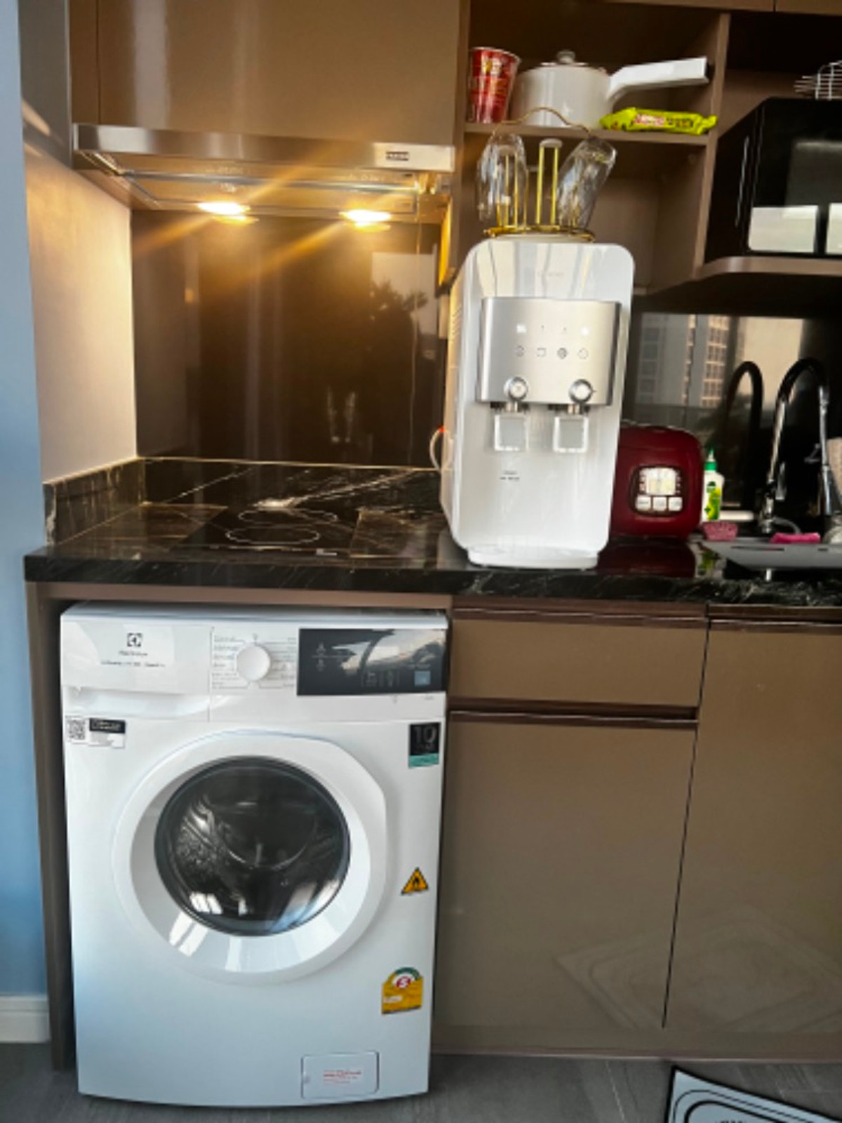 For SaleCondoAri,Anusaowaree : Ideo Q Victory【𝐒𝐄𝐋𝐋 & 𝐑𝐄𝐍𝐓】🔥Luxury condo in minimalist modern style, near Victory Monument🔥 Contact Line ID: @hacondo