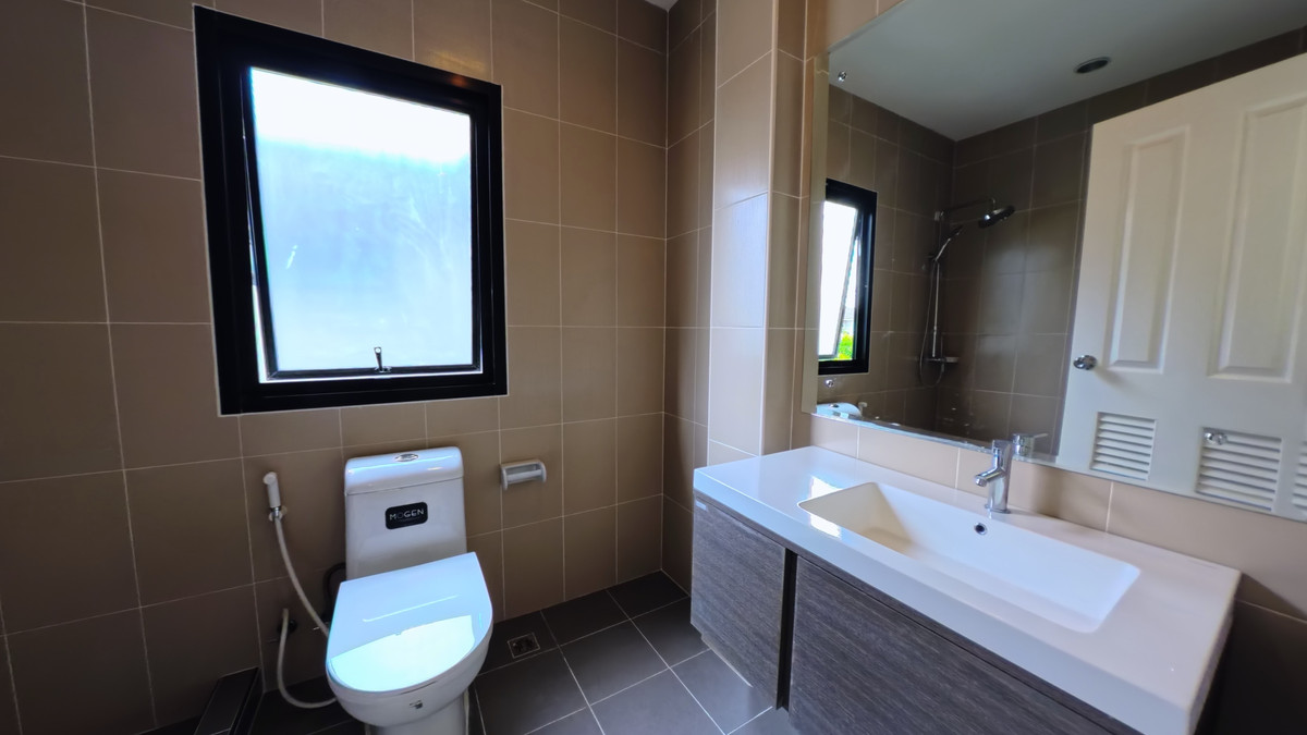 ขายบ้านพระราม 5 ราชพฤกษ์ บางกรวย : บ้านมือหนึ่ง …. ราคามือสอง ทำเลติดถนนราชพฤกษ์