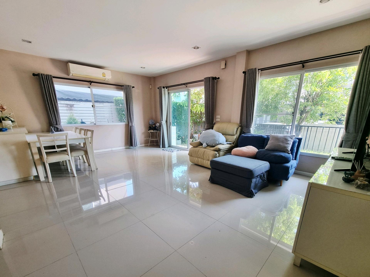 ให้เช่าบ้านพระราม 5 ราชพฤกษ์ บางกรวย : ให้เช่าบ้านเดี่ยว หมู่บ้าน คาซ่า วิลล์ ราชพฤกษ์-แจ้งวัฒนะ 4 ห้องนอน มีห้องน้ำในตัวทุกห้อง ทำเลดี ติดถนนราชพฤกษ์-แจ้งวัฒนะ 