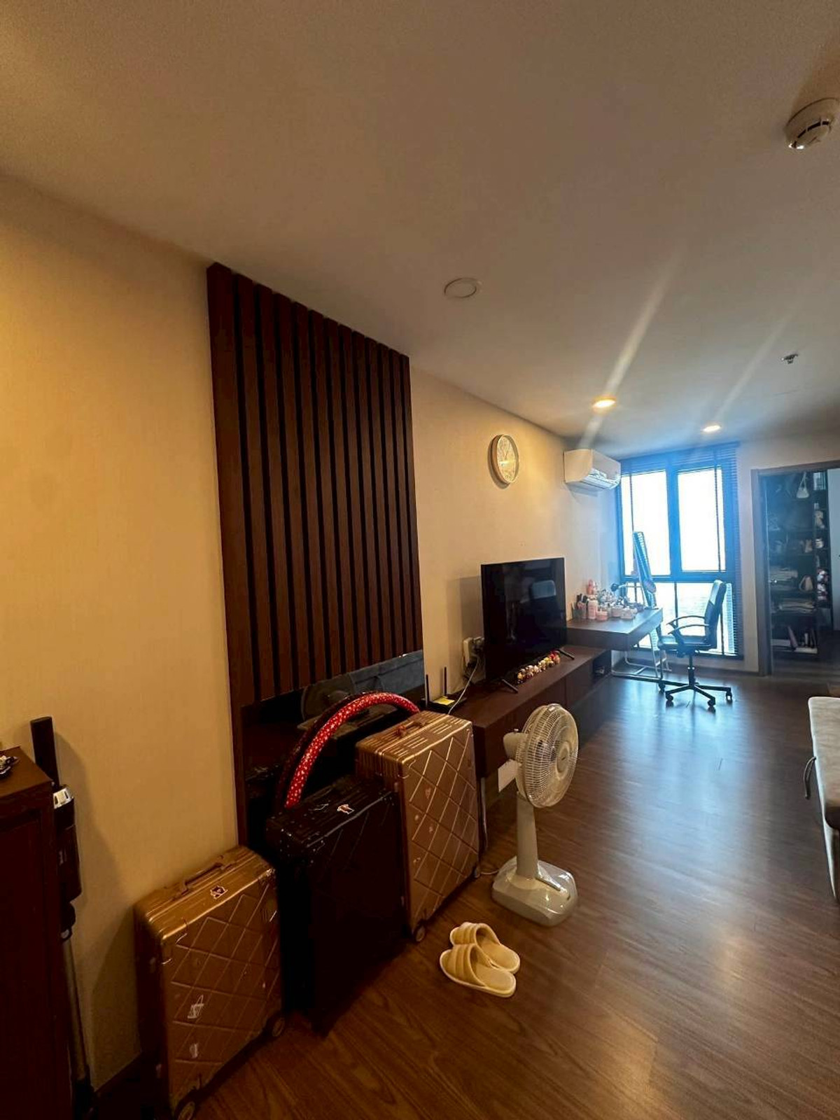 For RentCondoRatchadapisek, Huaikwang, Suttisan : ✅ ATZ114 ✅ Line : @p2nproperty