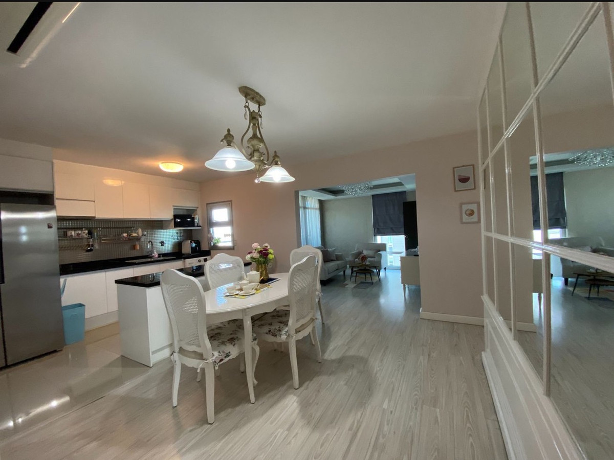 ขายคอนโดแจ้งวัฒนะ เมืองทอง : ขาย The Lake Condominium (เดอะ เลค คอนโดมิเนียม)  📍 เมืองทองธานี – วิวทะเลสาบสวยที่สุดของทั้งโครงการ