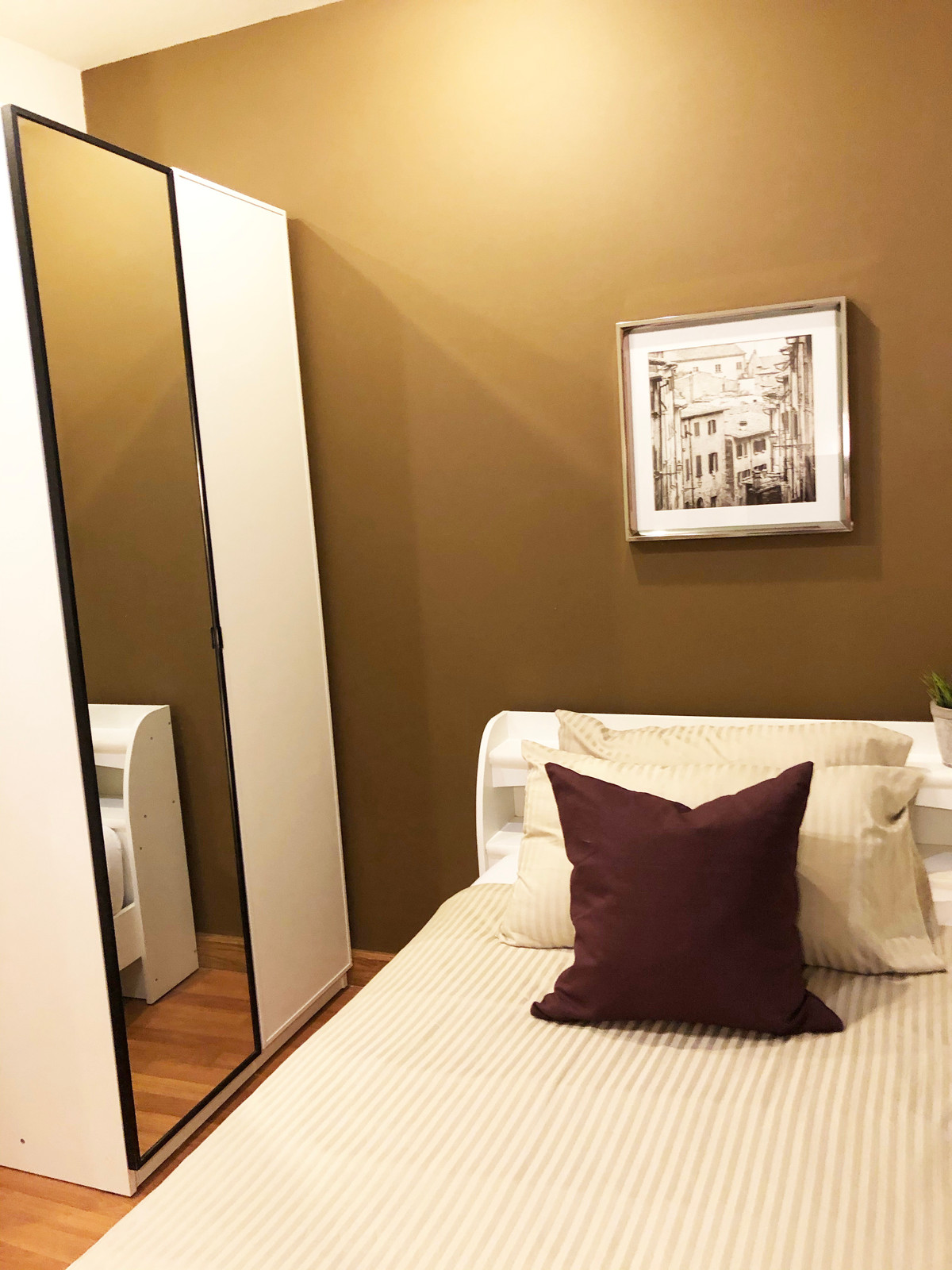 ให้เช่าทาวน์โฮมนนทบุรี บางใหญ่ บางบัวทอง : ให้เช่า ทาวน์เฮ้าส์แต่งสไตล์โมเดิร์น พฤกษา แก้วอินทร์ บางใหญ่ ใกล้ เซ็นทรัลเวสต์เกตุ ราคา 18,900 บาท