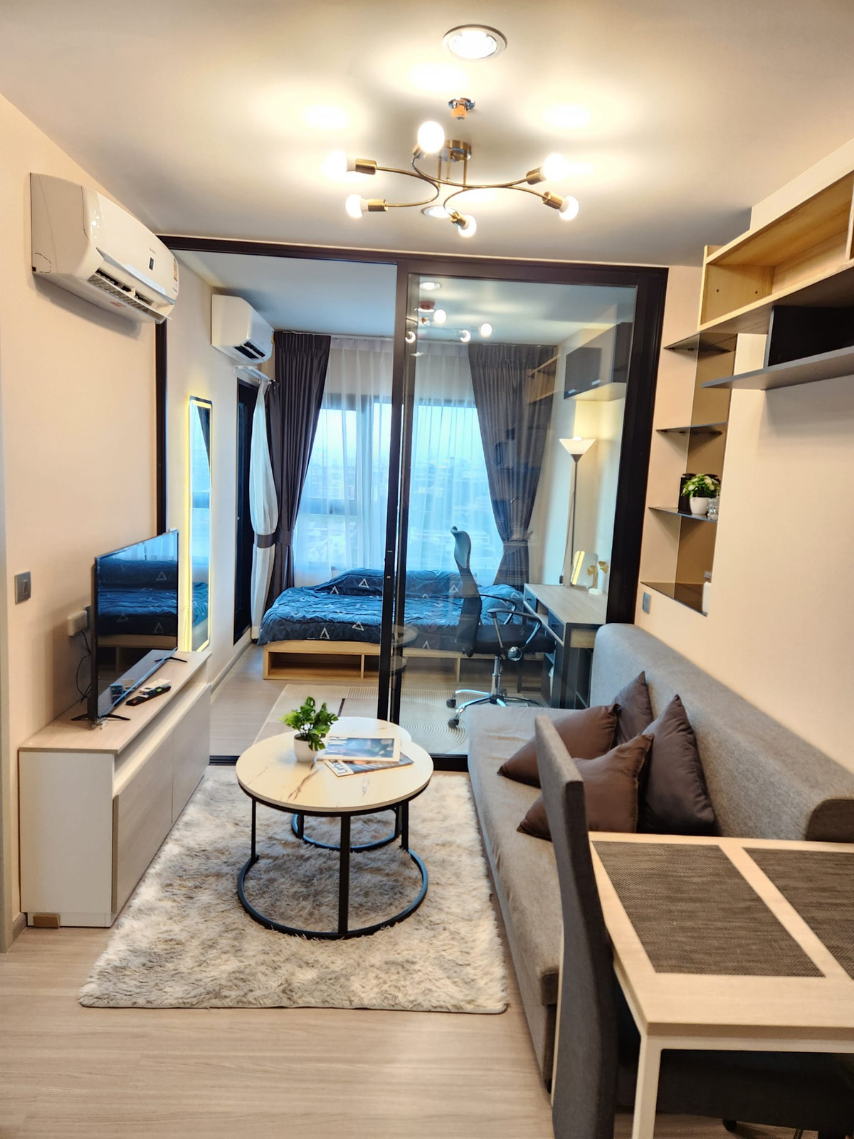 For RentCondoSamut Prakan,Samrong : PFD-08069 For rent Aspire Erawan Prime 2 bedrooms, 35 sq m., 15th floor, next to BTS Chang Erawan.