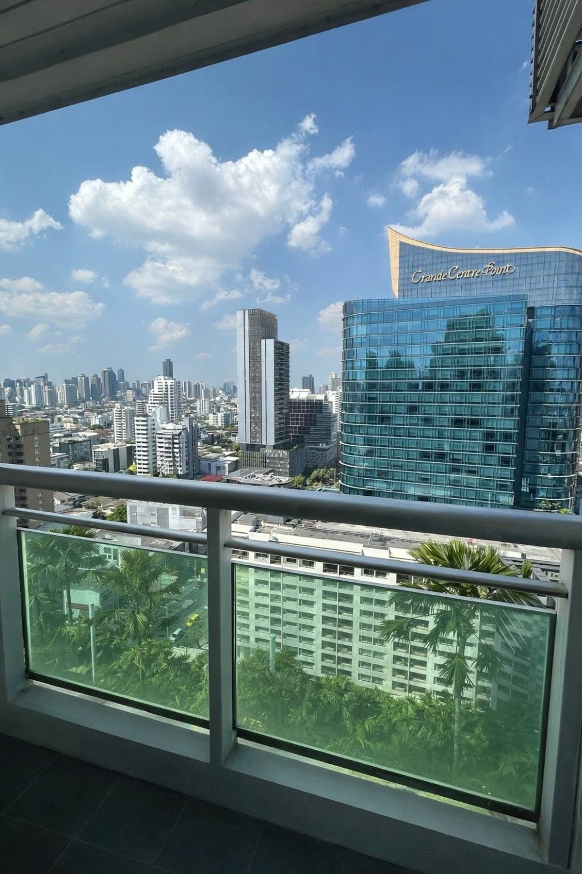 ให้เช่าคอนโดสุขุมวิท อโศก ทองหล่อ : 🏠✨ Eight Thonglor Residences | ให้เช่าคอนโด 3 ห้องนอน (HBH-HL-18)