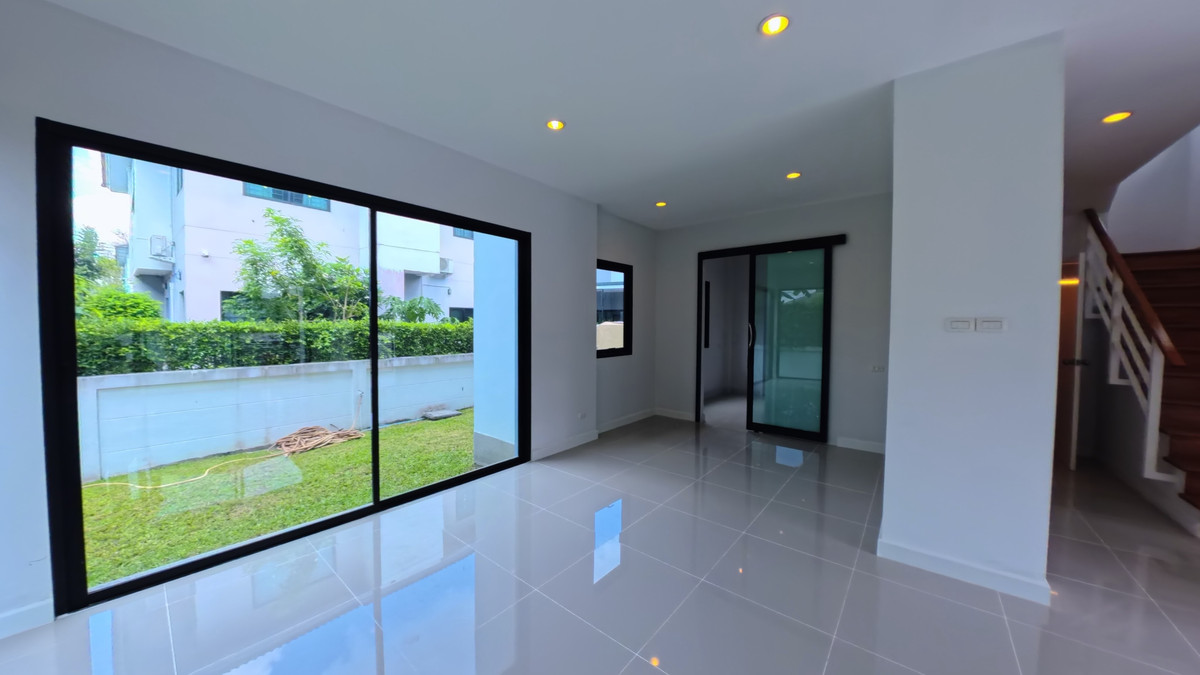 ขายบ้านพระราม 5 ราชพฤกษ์ บางกรวย : บ้านมือหนึ่ง …. ราคามือสอง ทำเลติดถนนราชพฤกษ์