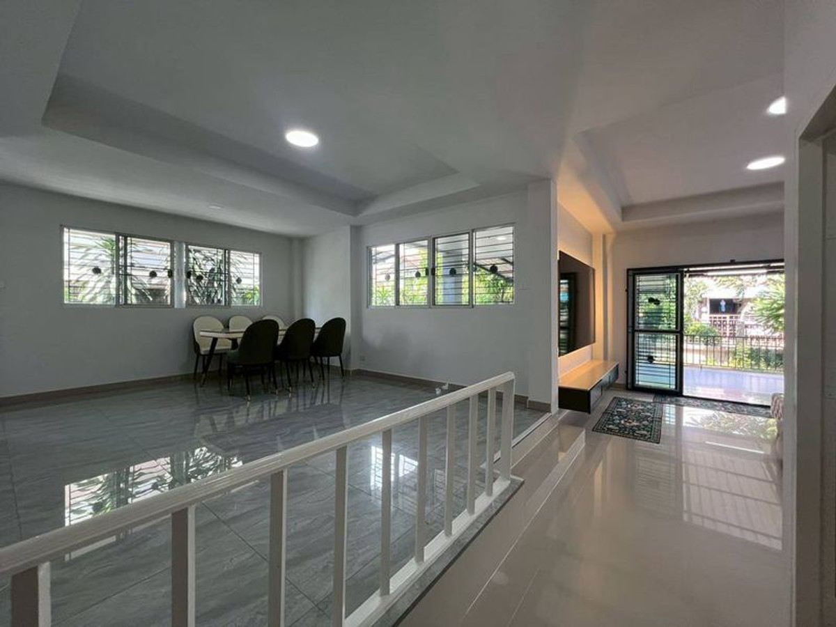 For SaleHousePathum Thani,Rangsit, Thammasat : Single house for sale Vista Ville Village 3, Lam Luk Ka-Khlong 8, area 69 square meters, 4 bedrooms, Lam Luk Ka Subdistrict, Lam Luk Ka District, Pathum Thani Province.