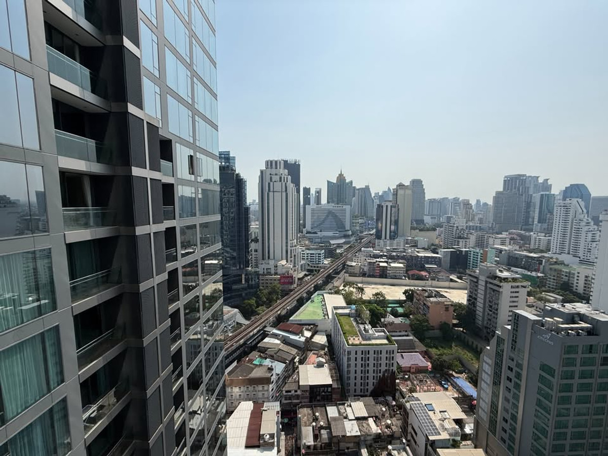 For RentCondoNana, North Nana,Sukhumvit13, Soi Nana : ⭐️ Q1 Sukhumvit ⭐️2 bedrooms, 2 bathrooms, beautiful room, fully furnished with electrical appliances.