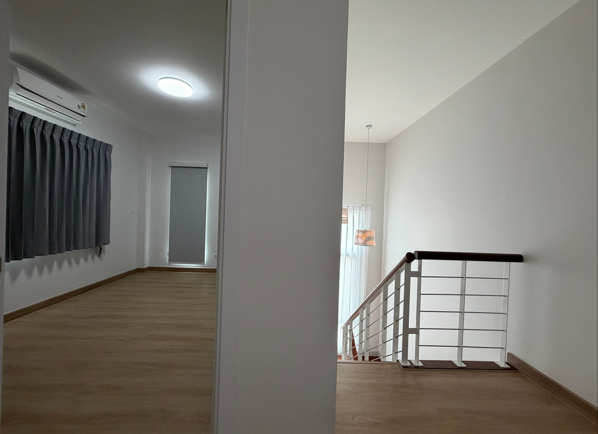 อ่อนนุช อุดมสุข : ขาย / ให้เช่า บ้านแฝดใหม่มือหนึ่ง ไม่มีเฟอร์นิเจอร์ อ่อนนุช 40