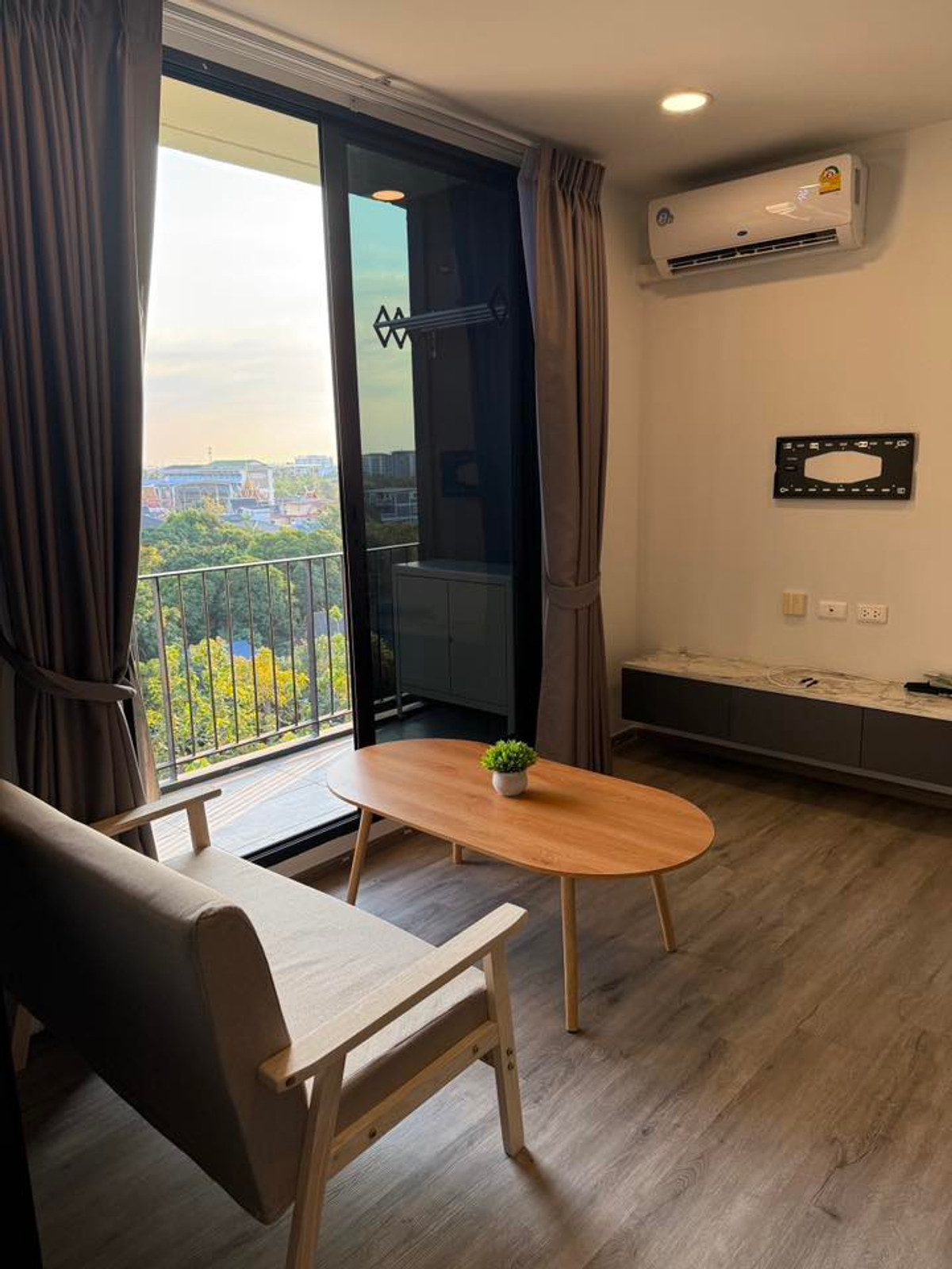 For RentCondoThaphra, Talat Phlu, Wutthakat : ⭐️ Beat Bangwa Interchange ⭐️1 Bedroom 30 sq m, fully furnished, move in now.