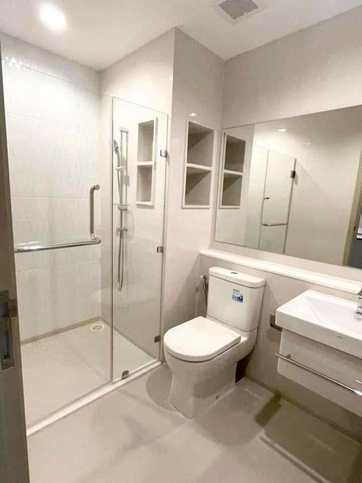 For RentCondoRama9, Petchburi, RCA : ✅ LAK234 ✅ Line : @p2nproperty