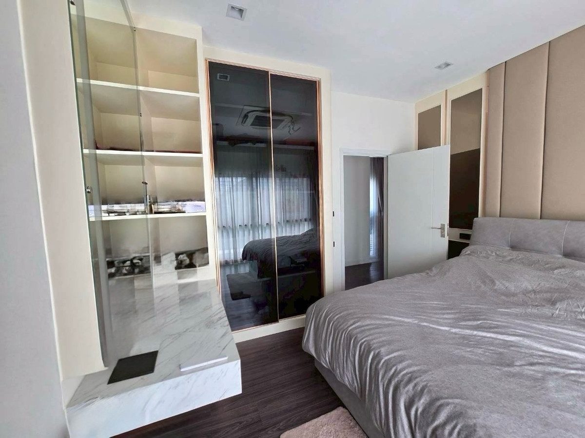 For SaleHouseNawamin, Ramindra : Luxury house, fully furnished, next to toll