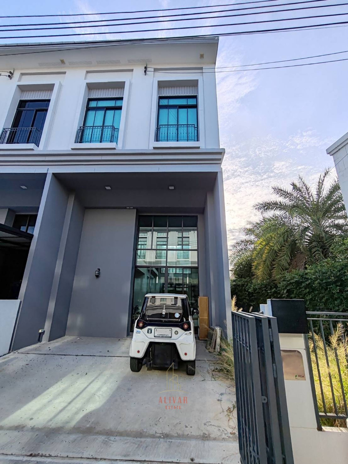 For RentTownhomeNawamin, Ramindra : RH025126 Townhome for rent, 2.5 floors, 3 bedrooms at Pruksa Ville Phaholyothin-Ramintra near BTS Sai Yud station.