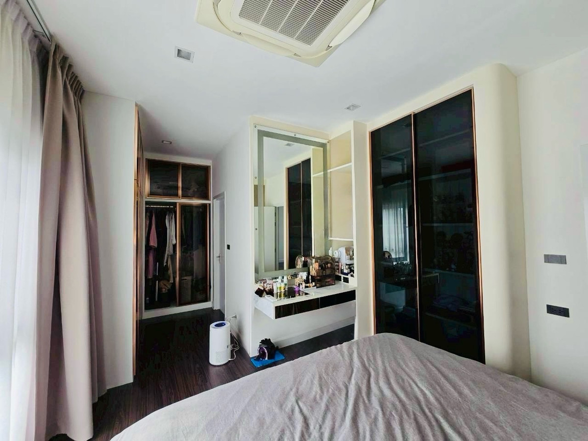 For SaleHouseNawamin, Ramindra : Luxury house, fully furnished, next to toll