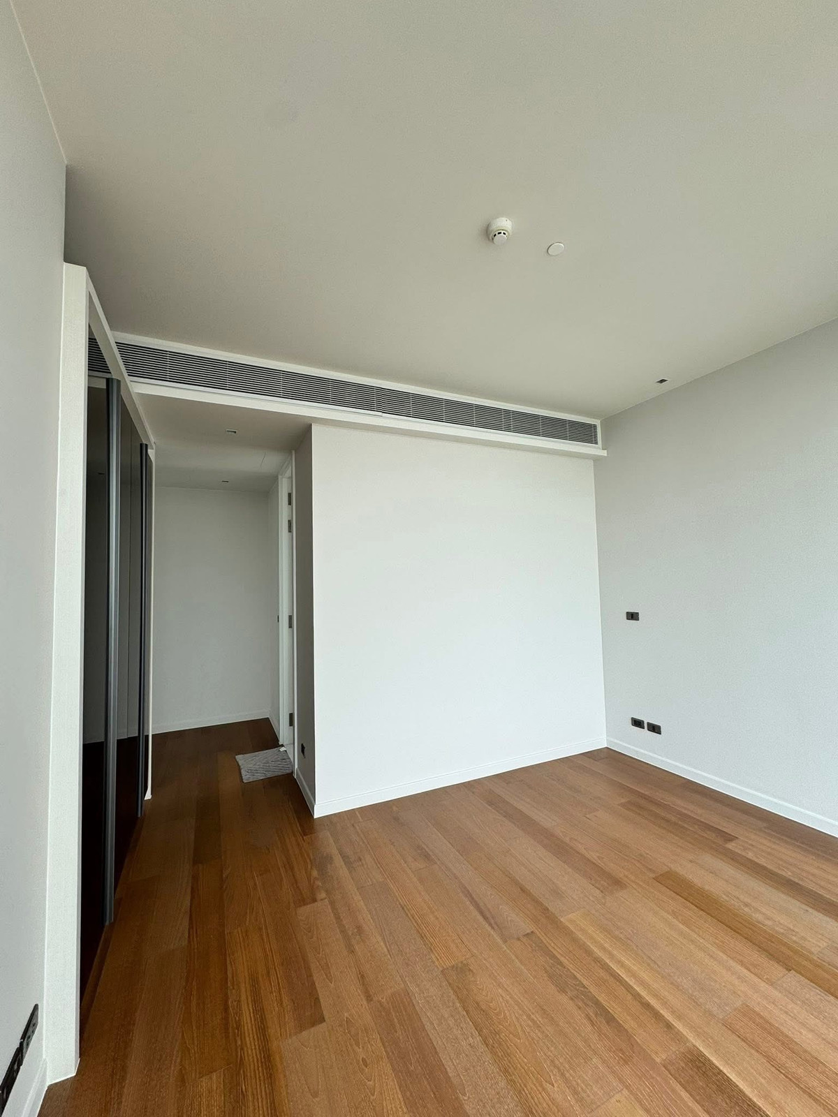 ขายคอนโดพระราม 3 สาธุประดิษฐ์ : 🐾 Pet-Friendly ระดับ Super Luxury! ขาย คณาพญา เรสซิเดนซ์ พระราม 3 (ชั้น 39 วิวโค้งน้ำเจ้าพระยา) 🌊