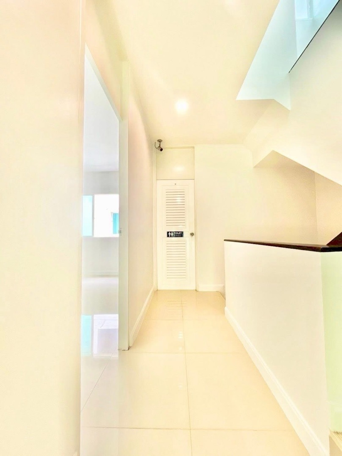 TownhomeSamut Prakan,Samrong : Townhome office for rent with equipment (can be registered)