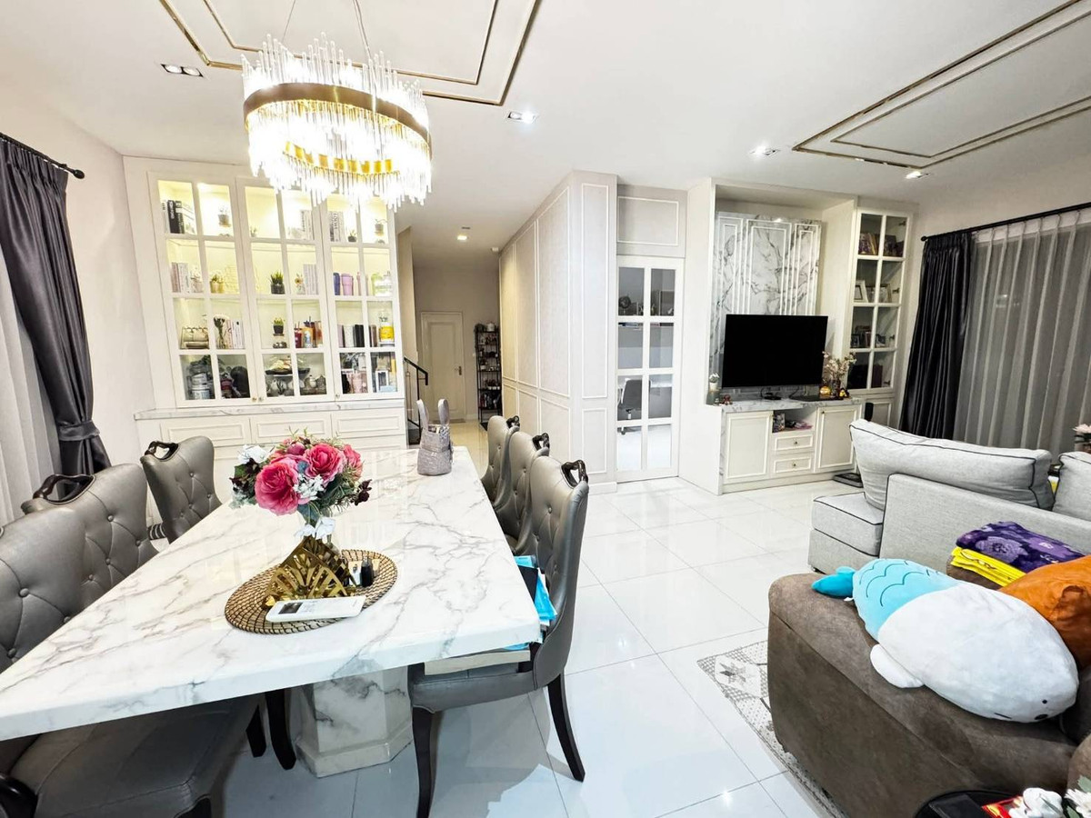 For RentHousePattanakan, Srinakarin : 📌 Luxury house for rent Bangkok Boulevard Rama 9