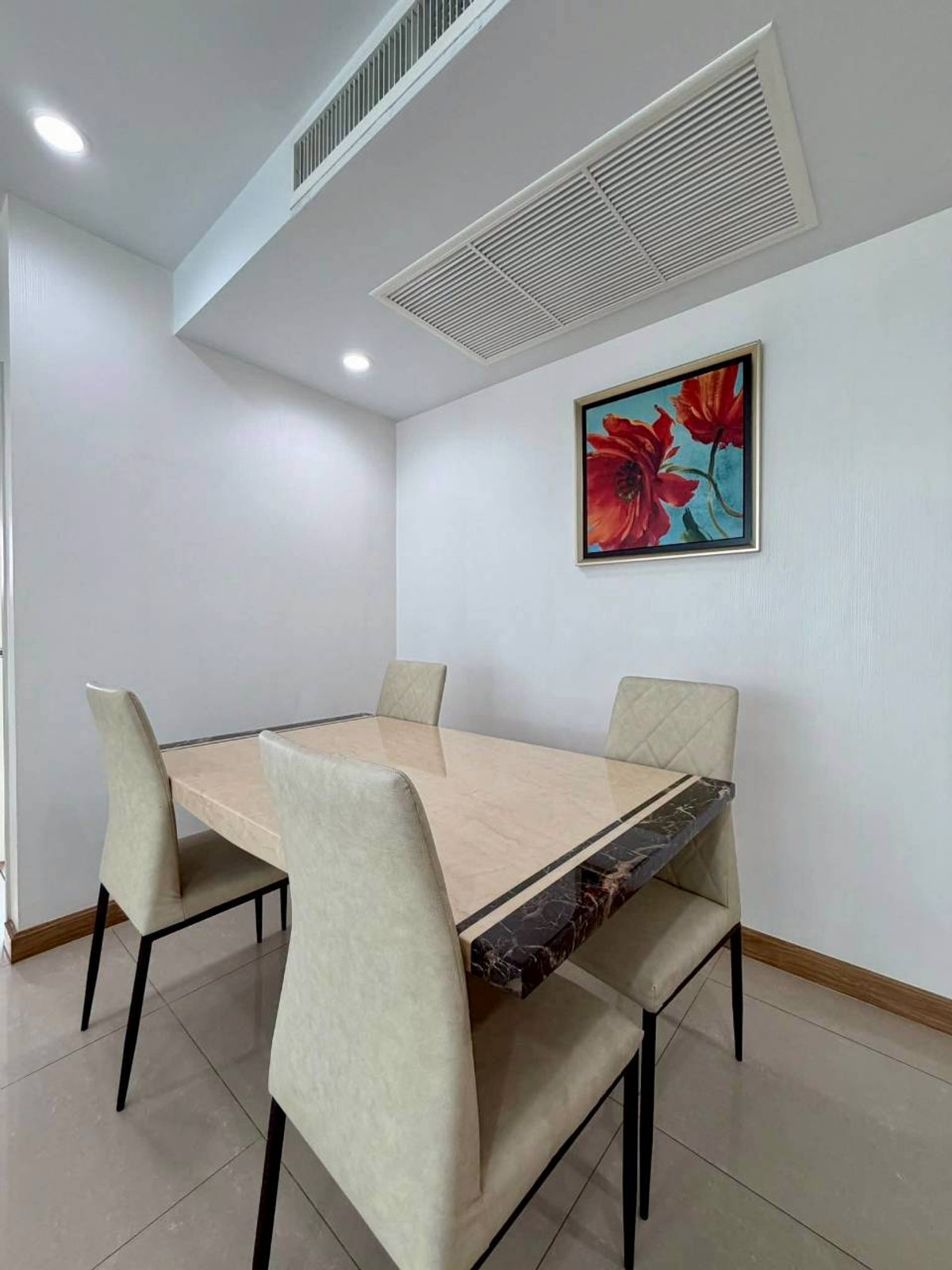 For RentCondoRama9, Petchburi, RCA : ✅ SLV2109 ✅ Line : @p2nproperty