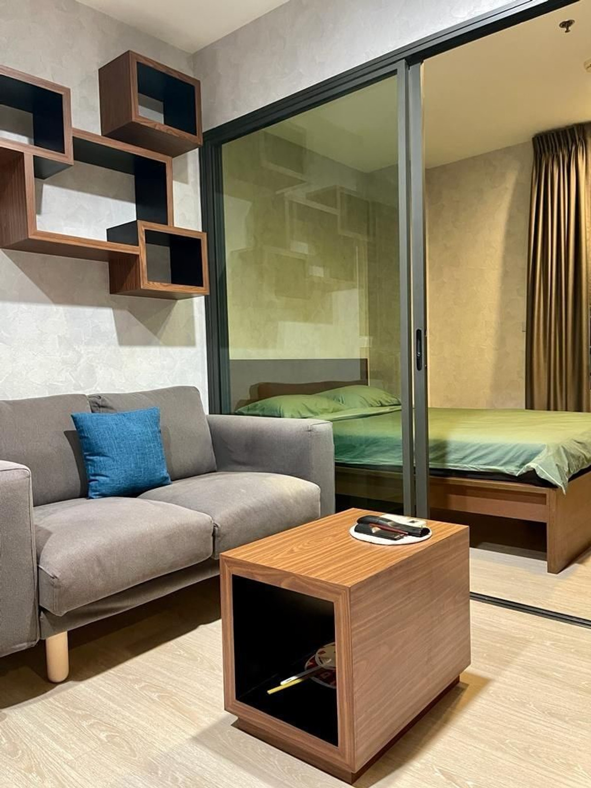 For RentCondoRama9, Petchburi, RCA : (For Rent) Rhythm Asoke 2 – High-Floor Studio near MRT Rama 9 Modern studio unit on a high floor with great views. Fully furnished and ready to move in. Located in the heart of the Asoke-Rama 9 CBD.