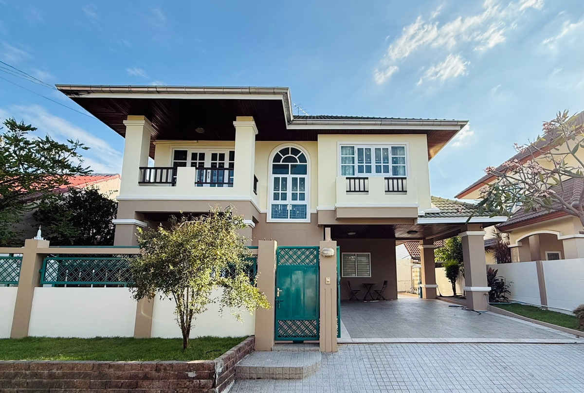 For SaleHouseChaengwatana, Muangthong : Beautiful house, Krisada Nakhon Chaengwattana, location Muang Thong Thani, near Central Chaengwattana, Government Center and Chaengwattana Expressway.