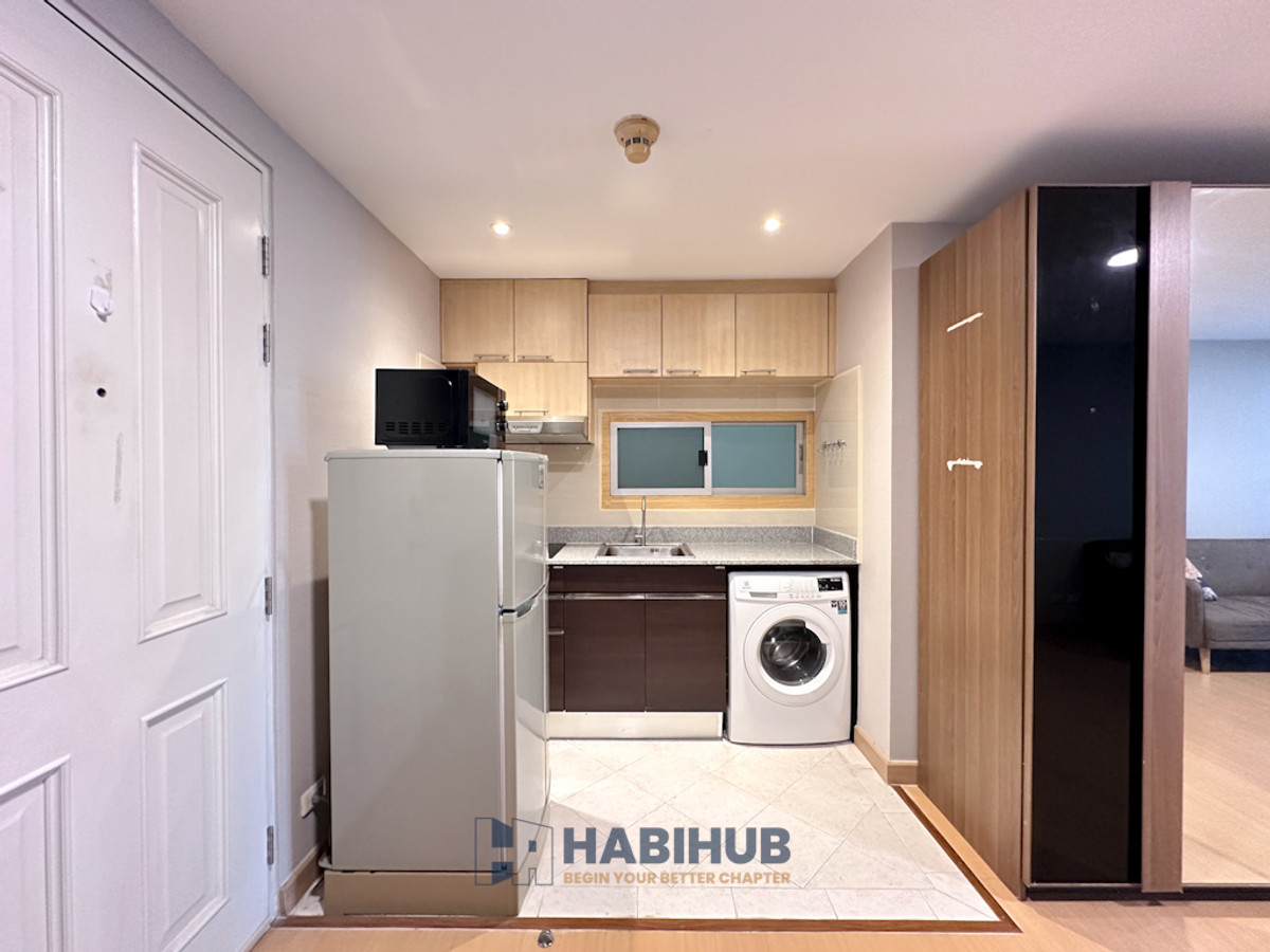 For SaleCondoOnnut, Udomsuk : 🏠✨ Bright Sukhumvit 24 | 3-Bedroom Duplex Condo for Sale (HBH-HL-7)