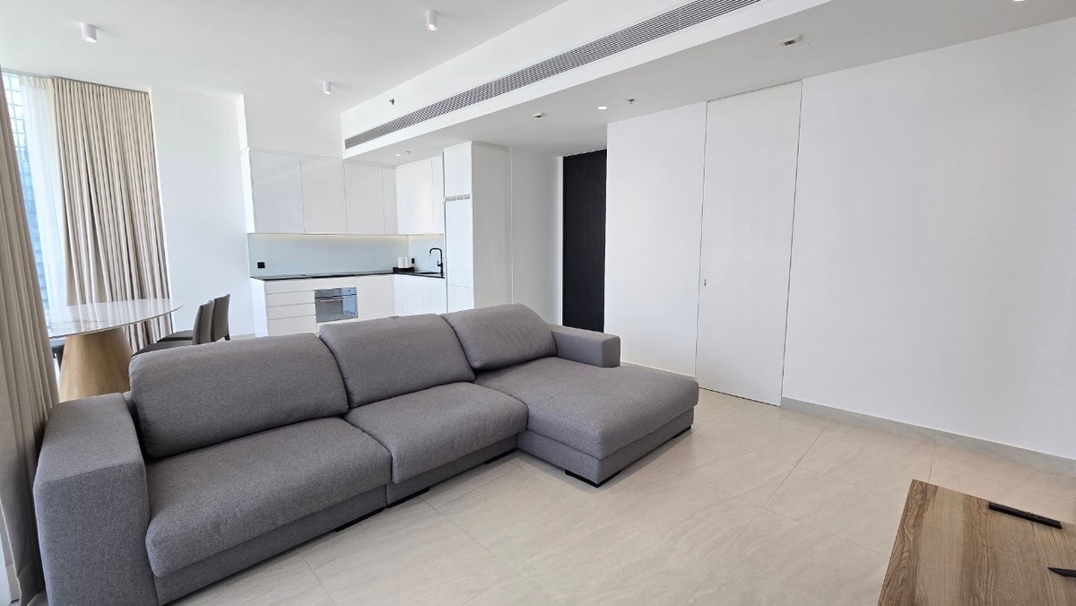 คอนโดสาทร นราธิวาส : Tait 12: 2bed 2.5bath 104.98 sqm. 32,500,000 Am: 0656199198 High floor Corner unit nice open view